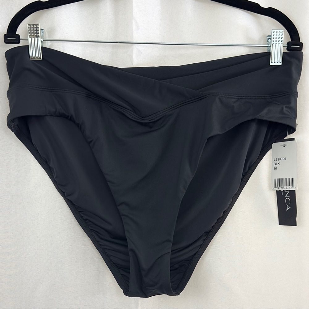 LA BLANCA Island Goddess Crossover Front High Waist Cheeky Bottom Black 16.  NWT - Picture 3 of 9